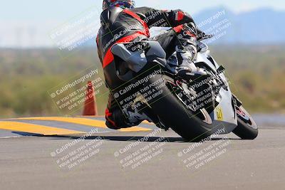 media/Oct-09-2022-SoCal Trackdays (Sun) [[95640aeeb6]]/Turn 9 Backside (120pm)/